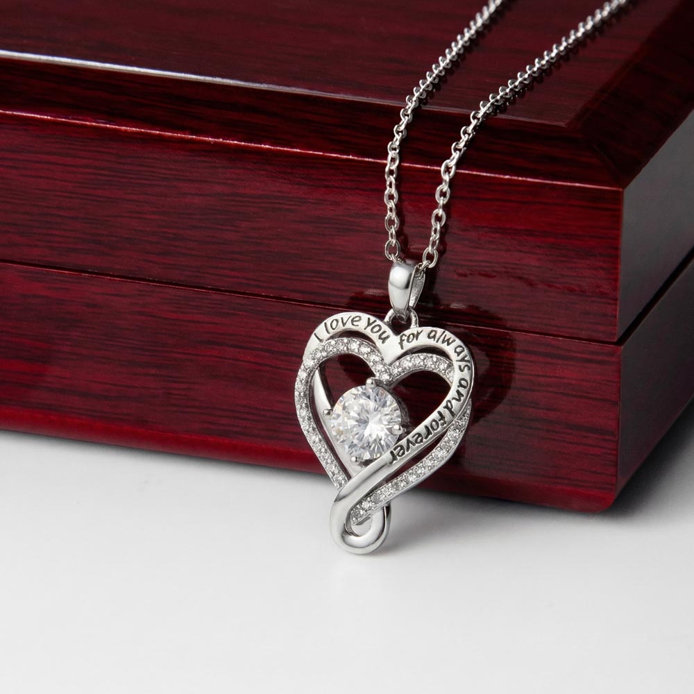 I Love You Forever Heart Necklace – Romantic Love Pendant for Her
