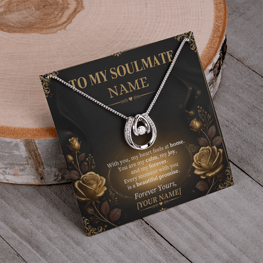 Lucky in Love Necklace for Soulmate – Personalized Romantic Gift with Heartfelt Message Card