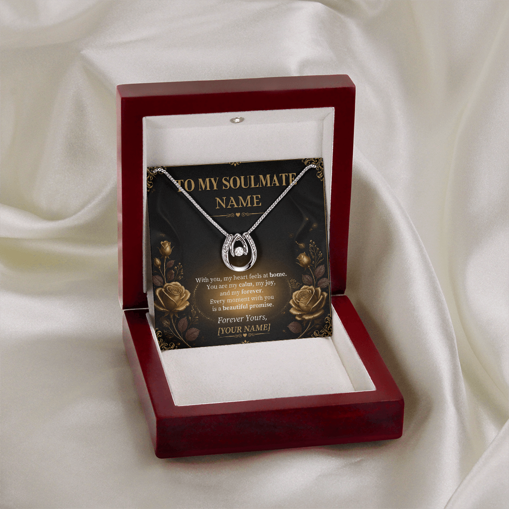 Lucky in Love Necklace for Soulmate – Personalized Romantic Gift with Heartfelt Message Card